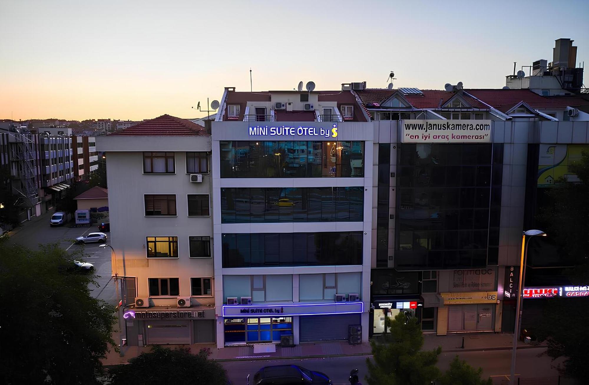 Mini Suite Otel Istanbul Exterior foto